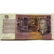 AUSTRALIA 1969 . FIVE 5 DOLLARS BANKNOTE . PHILLIPS/RANDALL . STAR NOTE . FIRST PREFIX ZNC